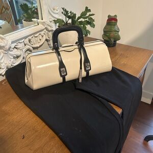 Chic Black and Cream Handbag